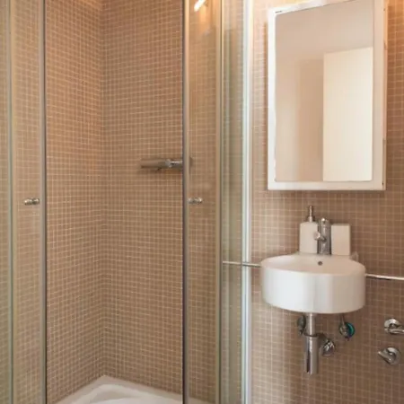 Luxury In Лиссабон